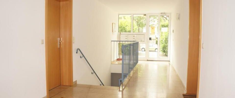 MÖBLIERT und sofort verfügbar: schicke 2-Raum-Wohnung - Photo 1