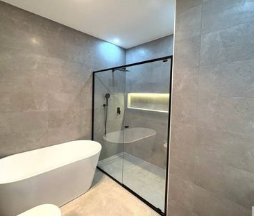 Denham Court - Photo 1