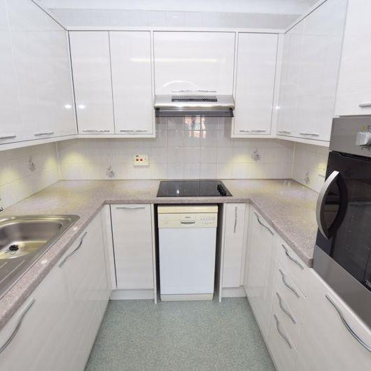 2 bedroom retirement property to rent - Photo 1