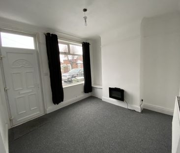 Lawrence Place, Newark, Notts, NG24 - Photo 4