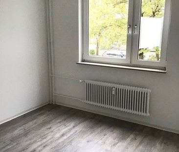 Für Sie neu renoviert! 3-Zimmer-Wohnung mit Balkon sucht nette Mieter - Photo 1