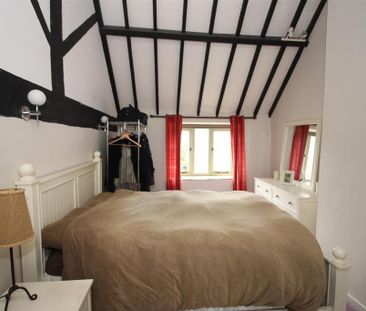 3 bedroom barn conversion to rent - Photo 2