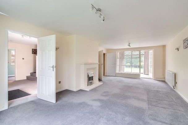 4 bedroom detached house to rent - Photo 1