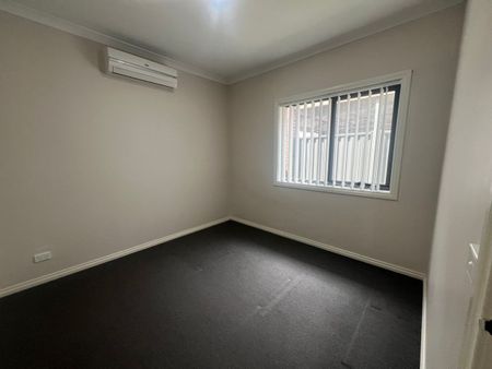 3 Bedroom Town House - Photo 4