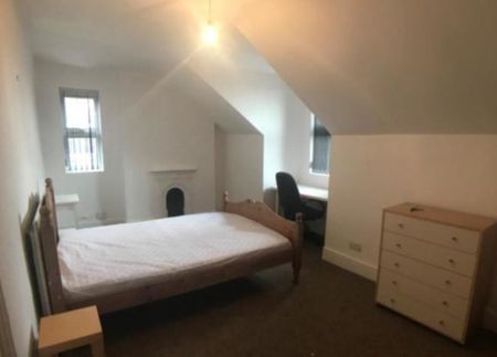 Albert Grove, Lenton - Photo 5