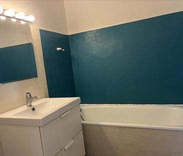 Location Appartement 3 pièces 60m² - Photo 2