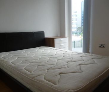 2 bedroom flat to rent - Photo 6
