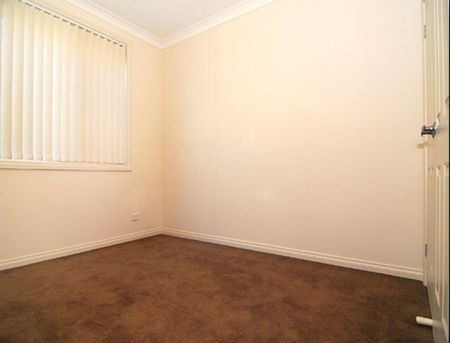 30 Hindmarsh Circuit, Mawson Lakes, SA 5095 - Photo 4