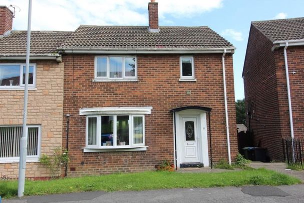 3 bedroom semi-detached house to rent - Photo 1