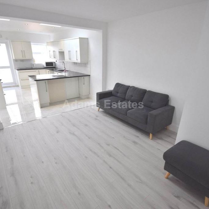 5 bedroom terraced house to rent - Photo 1