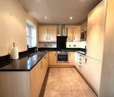 2 bedroom flat to rent - Photo 4