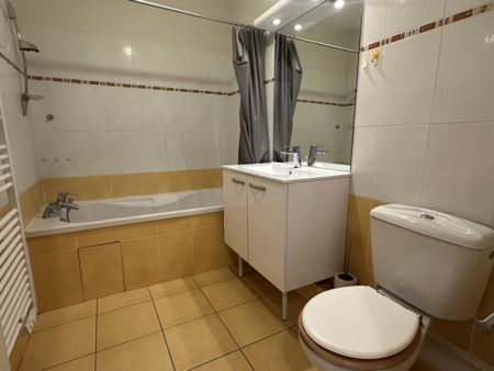 Location Appartement 2 pièces 41m² VILLEFRANCHE SUR SAONE 69400 - Photo 5