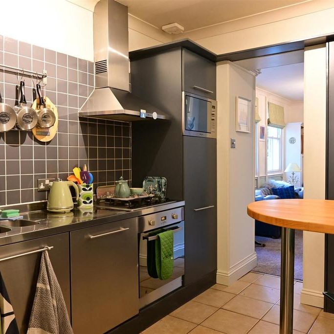 1 bedroom flat to rent - Photo 1