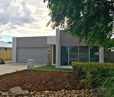 18 Honey Myrtle Road, Noosa Heads, Qld 4567 - Photo 1