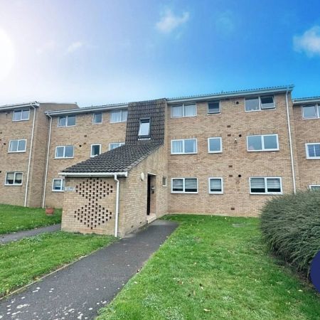 Wye Gardens, Cliftonville, Margate, CT9 3JL, Kent - Photo 4