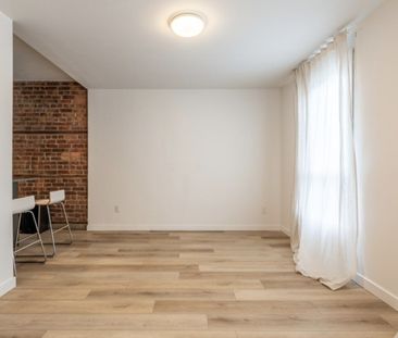 For Lease - 41 Burlington Street Unit# 1, Hamilton, Ontario - Photo 3