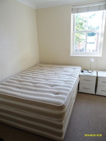 3 bedroom house share to rent - Photo 4