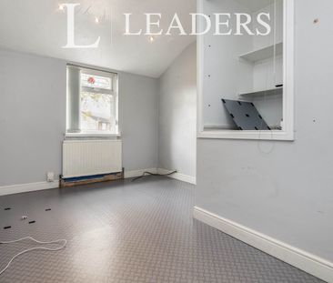 4 bedroom house to rent Seals Green, Birmingham, West Midlands, B38 - Photo 3