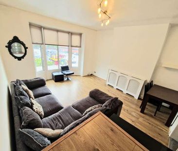 Bury New Road, Prestwich, M25 - Photo 4