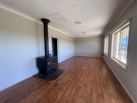 Location - Lifestyle - Farm - 4 Bedrooms - Photo 4