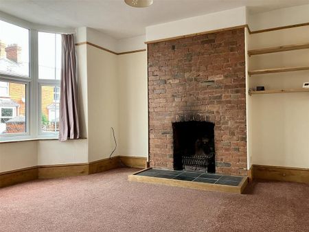 3 bedroom terraced house to rent - Photo 2
