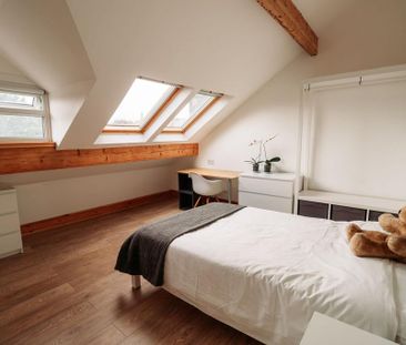 4 bedroom terraced house to rent - Photo 3