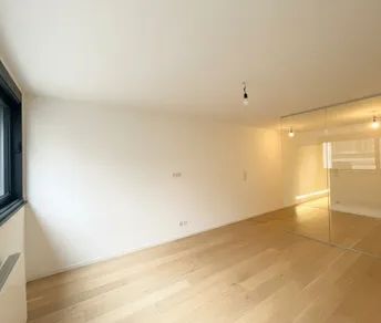 +++ WOHNEN IM BELIEBTEN 7. BEZIRK ++ Exklusive & Stilvolle sanierte 1-Zimmer Citywohnung mit Lift - Photo 3