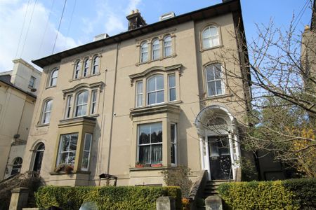 1 bed flat to rent in The Mount, St. Leonards-on-sea - Photo 2