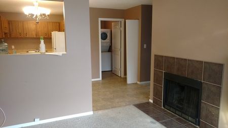 For Rent – 2 Bedroom - Photo 5