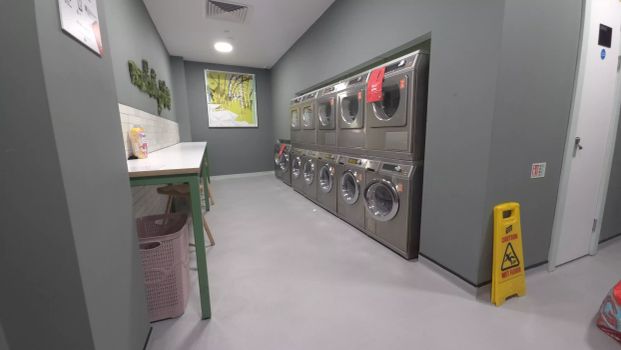 Silver Studio - Photo 1