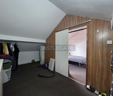 3 bedroom terraced house to rent - Photo 2