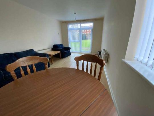 Gwynant Place, Withington, M20 - Photo 1