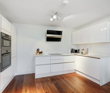 Augustus Road, London, SW19 flat to rent - Photo 6