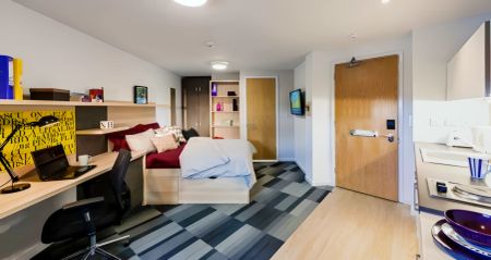 Platinum Studio - Photo 2