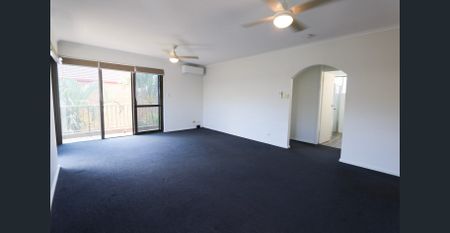 Live the Broadwater Lifestyle - Available Before Christmas!. - Photo 2