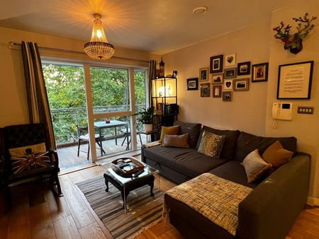 1 Bed Flat, Oleander House, SE15 - Photo 2