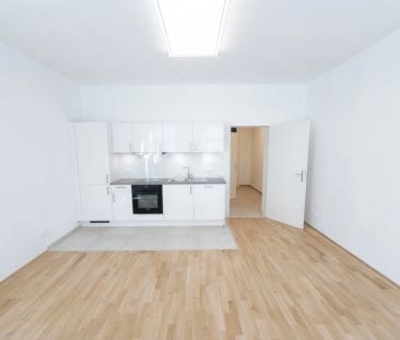 Erstbezug nach Sanierung – moderne 2-Zimmer-Wohnung mit neuer Küche - Photo 4