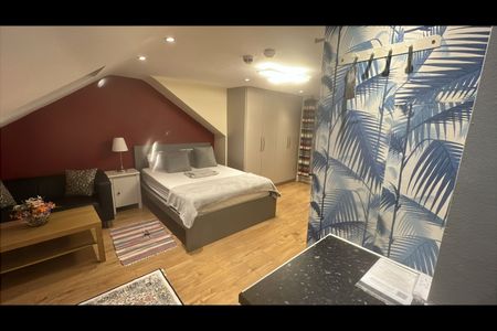 Room in a Shared House, Kinfauns Road, IG3 - Photo 5