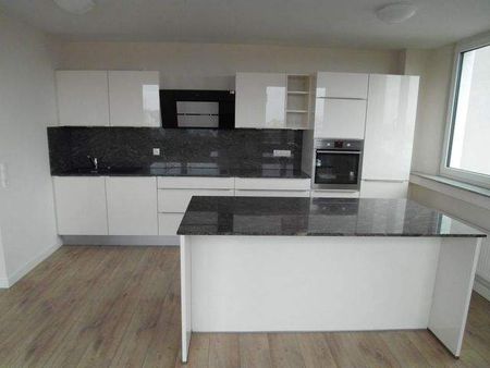 SKYLINE-BLICK- TOP- 4 Zimmer Wohnung - Photo 5