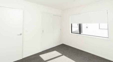 Three Bedroom/2 Bathrooms Townhouse Queenwood - Photo 2