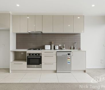 Modern Unfurnished 1-Bedroom Apartment with Split System, Dishwashe... - Photo 6