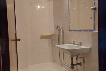 Simpático Apartamento T2 para Arrendamento junto à Foz do Douro