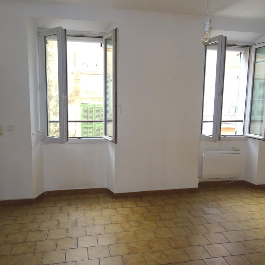 Location Appartement 2 pièces 41m² MONTAUROUX 83440 - Photo 1