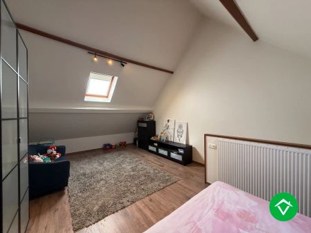 Prachtig gerenoveerde woning met 3 slaapkamers en tuin te Roeselare - vrij vanaf 1/04/2026. - Photo 4