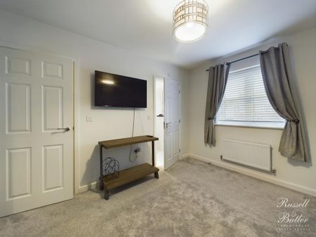 4 bedroom detached house to rent - Photo 4