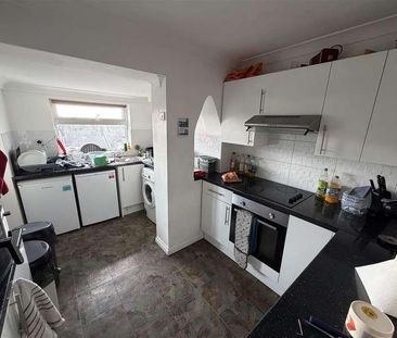 Carlyle Avenue, Brighton, BN2 - Photo 6