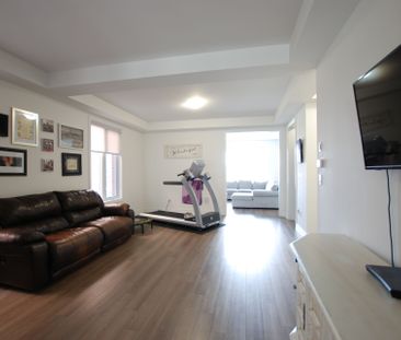 For Lease - 45 Frank Kelly Drive, East Gwillimbury, Ontario - Photo 1