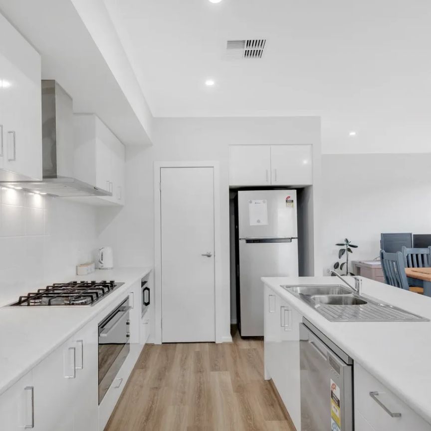 Comfortable and Convenient living in Munno Para! - Photo 1