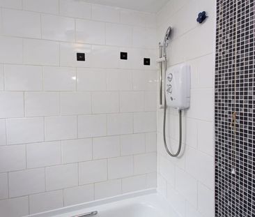 Willowfield, Woodside, Telford - Photo 1