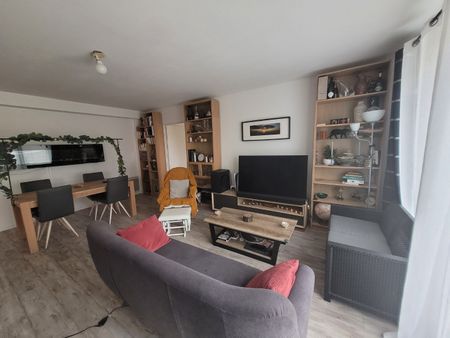 Location Appartement 4 pièces 96m² LOOS 59120 - Photo 2